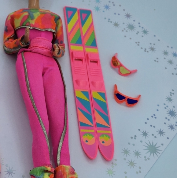 Vintage 1991 Ski Fun Barbie - Picture 7 of 7